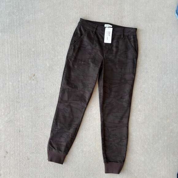 Evereve Level 99 Julia Utility Midnight Camo Jogger Size 28 NEW - Picture 6 of 6